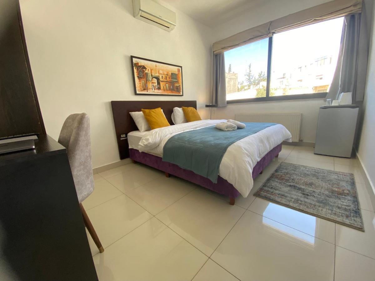 Lemon Tree Residence Amman Buitenkant foto